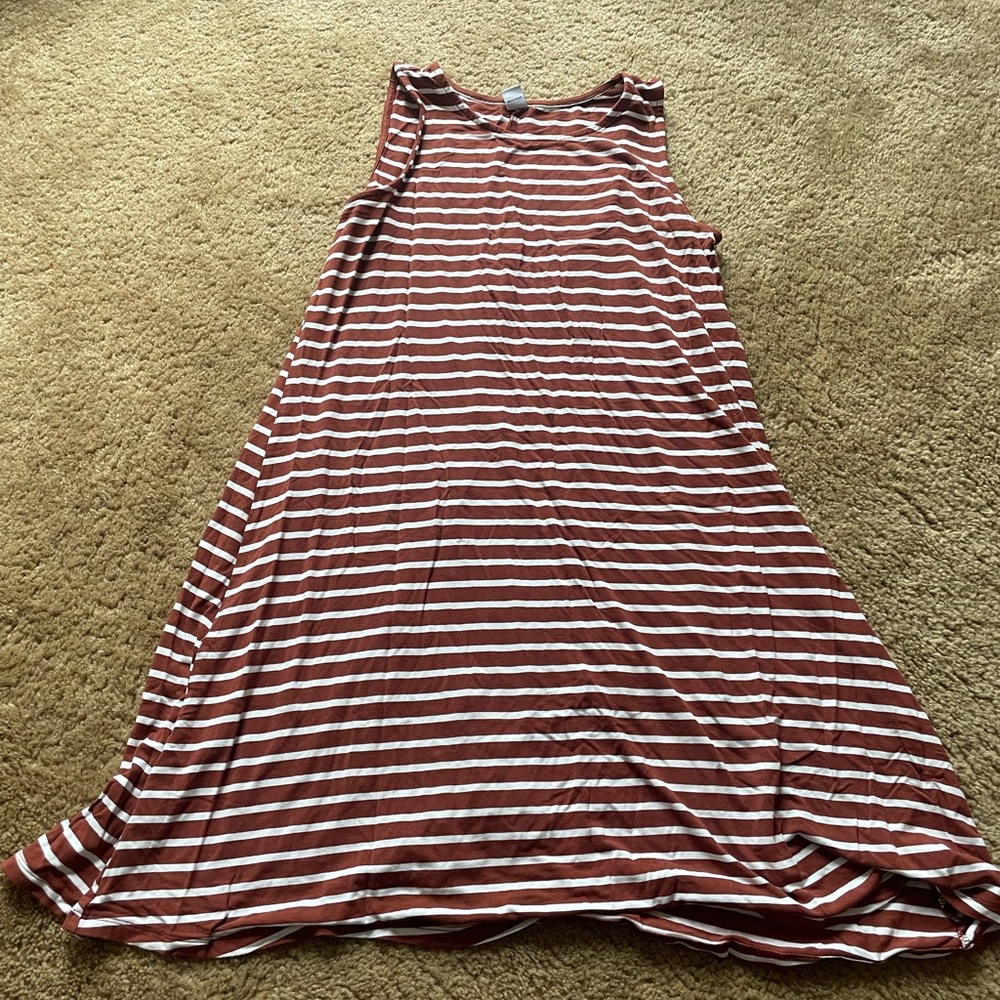 Old Navy brown and white stripe dress